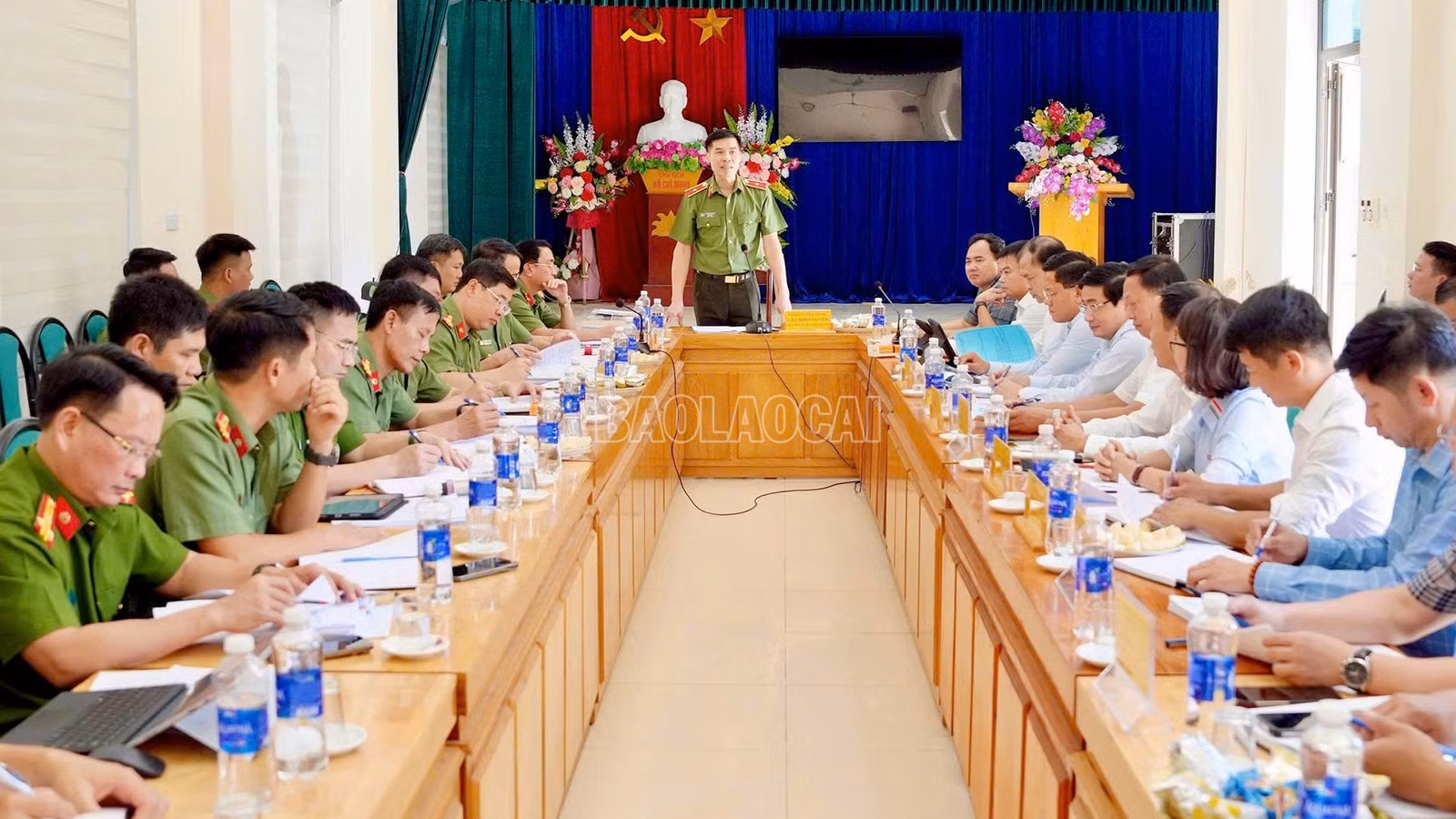 baolaocai-c_30-7-cong-an1.jpg