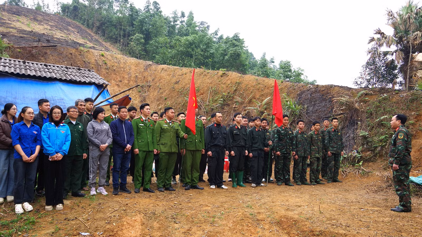 baolaocai-tr_26-12-ra-qan.jpg