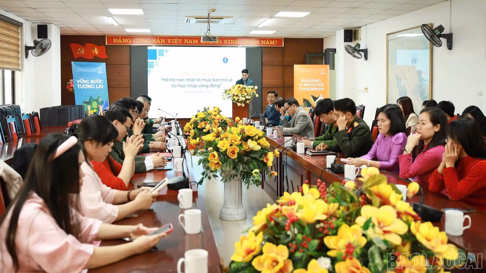 baolaocai-br_15-12-quangcanh.jpg