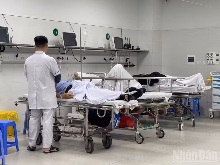 Các trường hợp nhập viện cấp cứu sáng 22/2 tại Bệnh viện Hữu nghị Việt Đức.