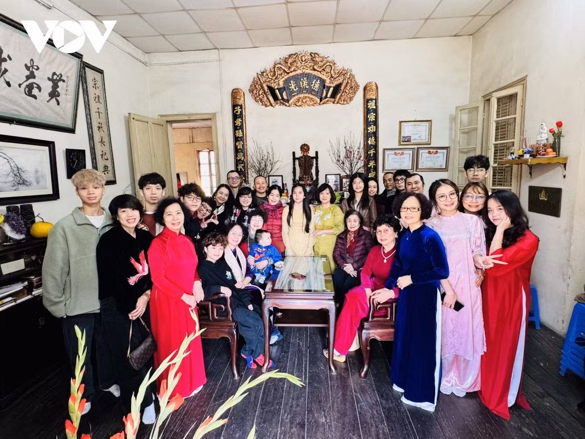 Tết là dịp để gắn kết sum vầy, nhưng sự quan tâm và lắng nghe cần được vun đắp thường xuyên để cảm xúc đoàn tụ trở nên nhẹ nhàng, ý nghĩa hơn