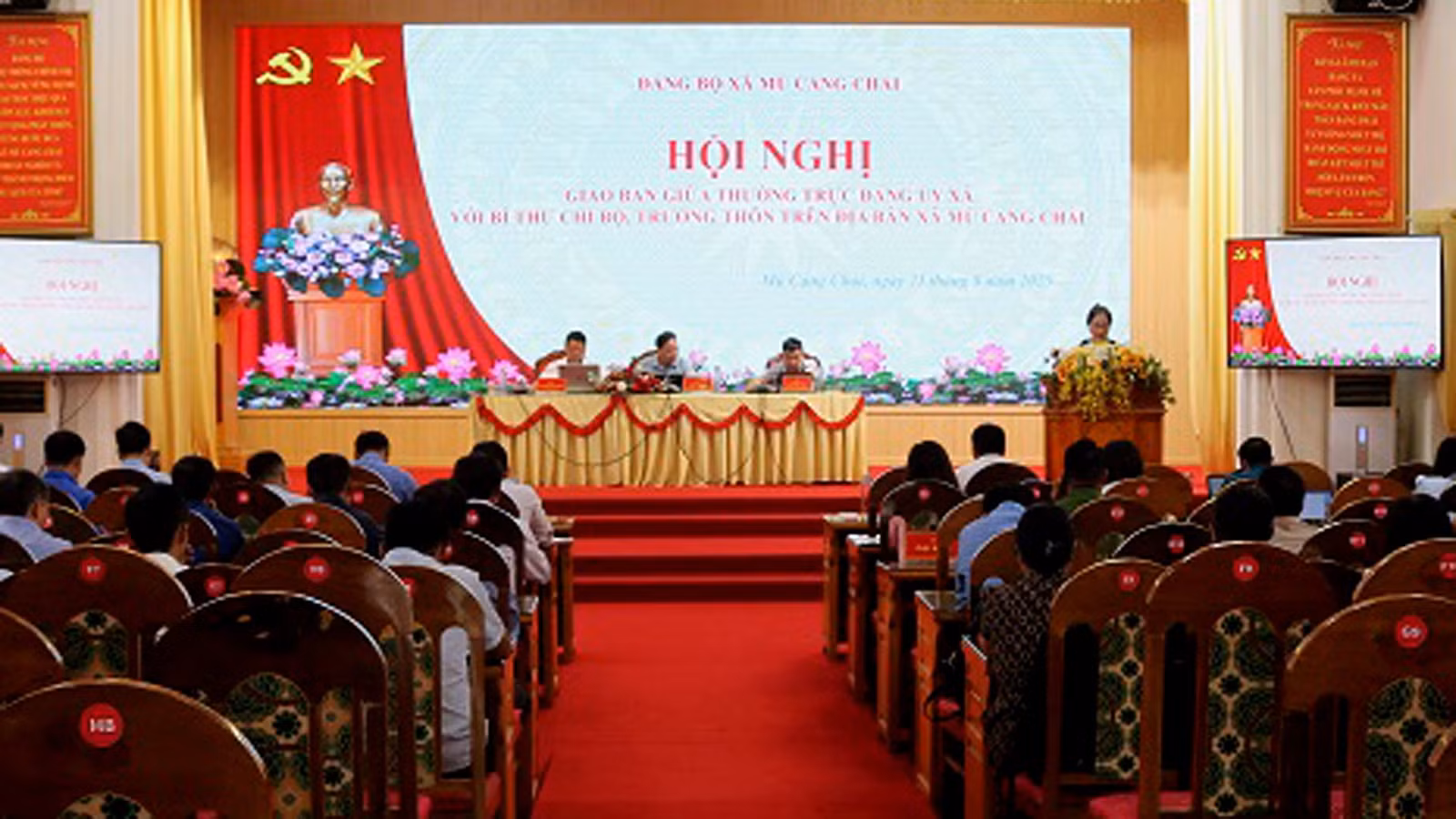 a-giao-ban-1.jpg