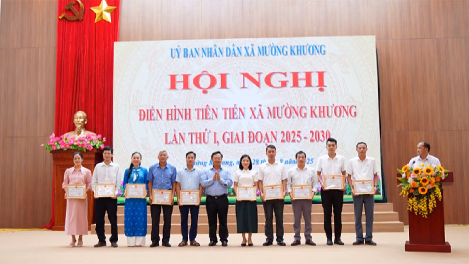 28-8-muongkhuong4.jpg