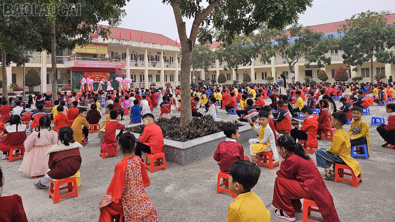 Quang cảnh ngày hội.