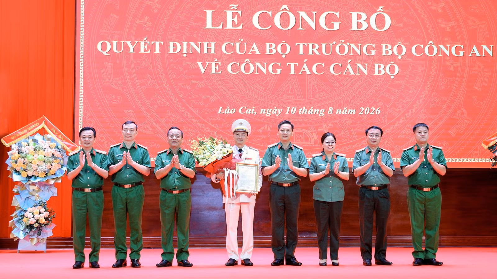 10-8-congbo2.jpg