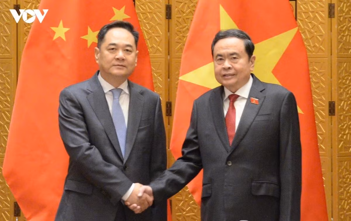 Chủ tịch Quốc hội Trần Thanh Mẫn và Chủ tịch Hội Hữu nghị Đối ngoại nhân dân Trung Quốc Dương Vạn Minh
