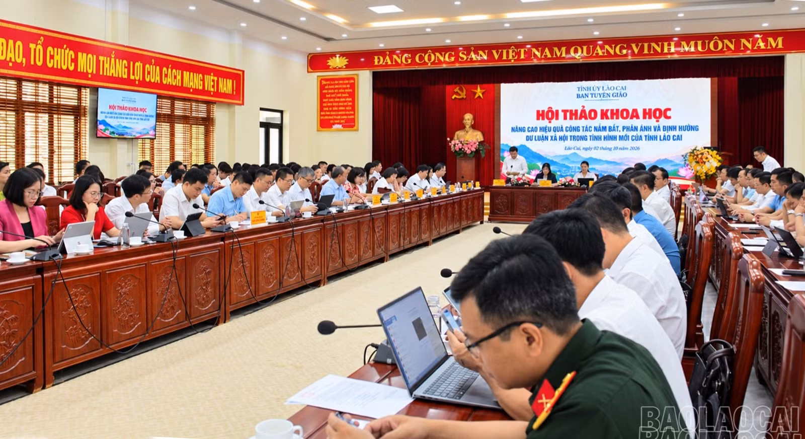 baolaocai-br_2-10-quangcanh.jpg