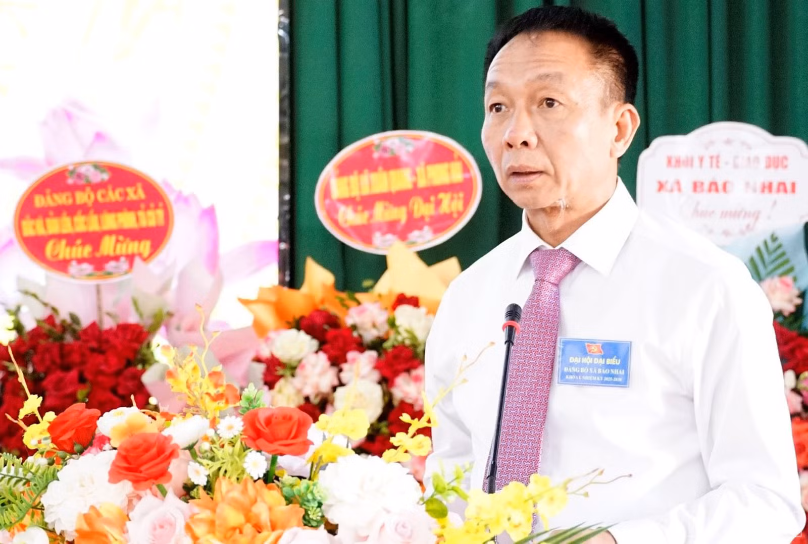 Đồng chí Vũ Quỳnh Khánh, Ủy viên Ban Thường vụ Tỉnh ủy, Phó Chủ tịch Thường trực HĐND tỉnh Lào Cai phát biểu chỉ đạo tại đại hội.