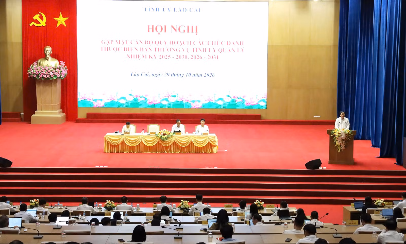 29-10-anh1-2300.jpg