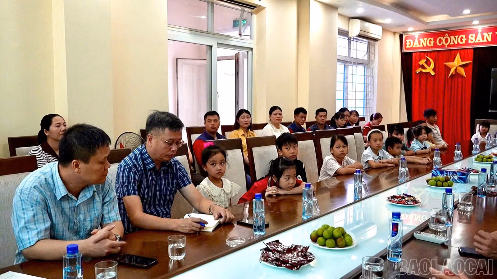 baolaocai-br_dai-bieu-du-chuong-trinh-2.jpg