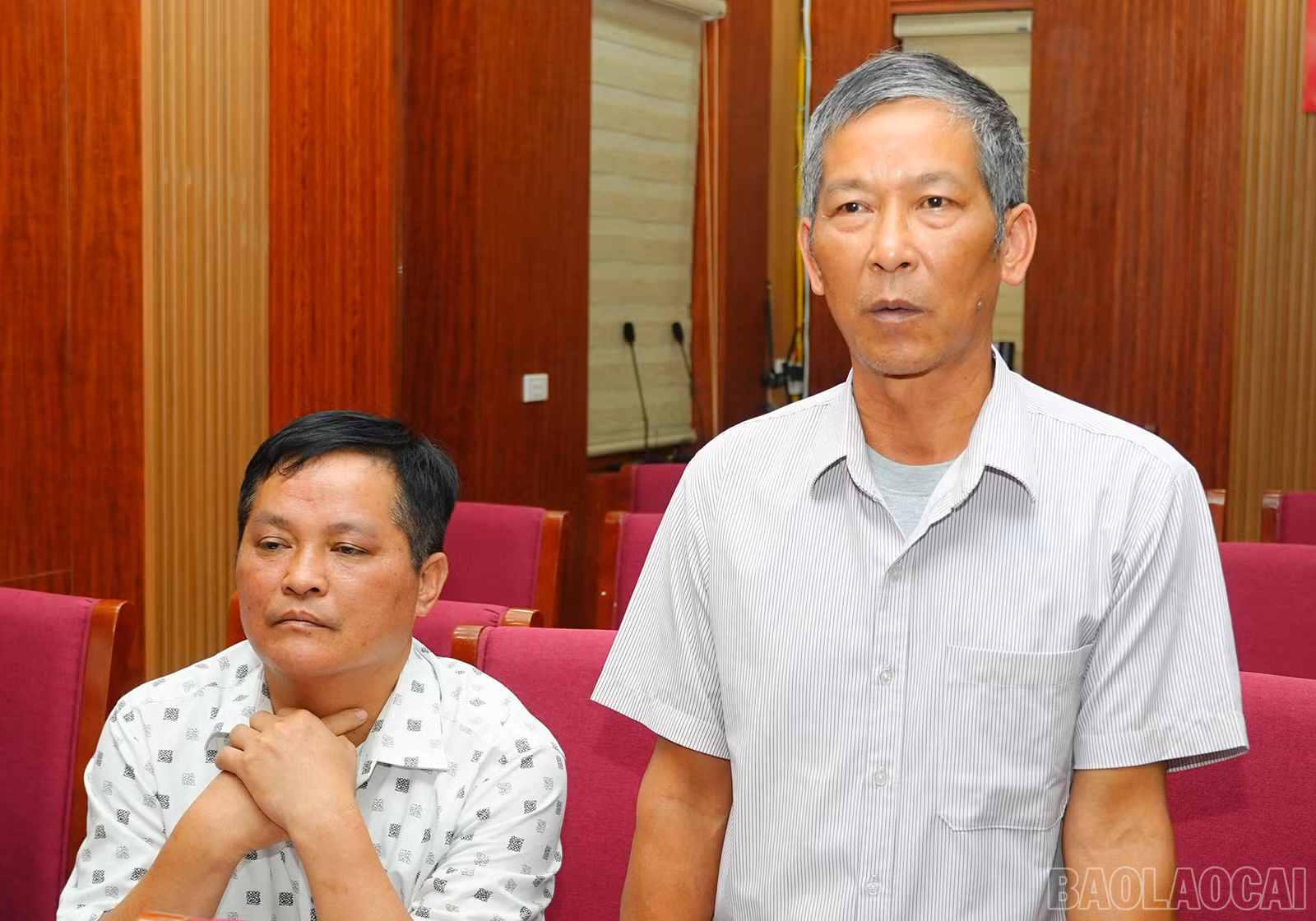 Đại diện các tổ dân phố nêu ý kiến.