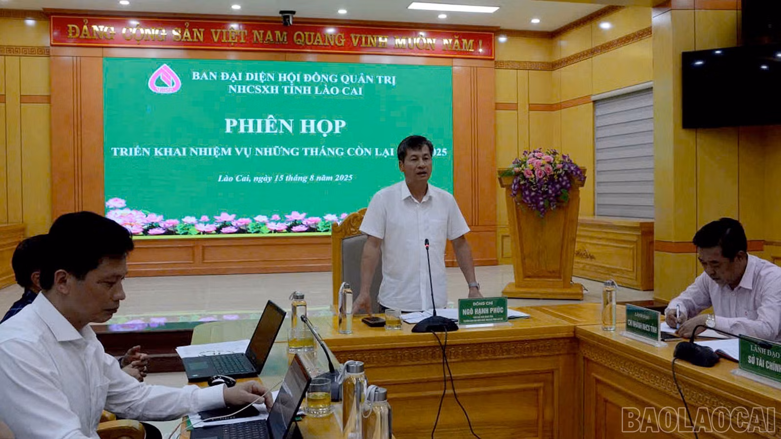 baolaocai-br_15-8-ngan-hang1.jpg