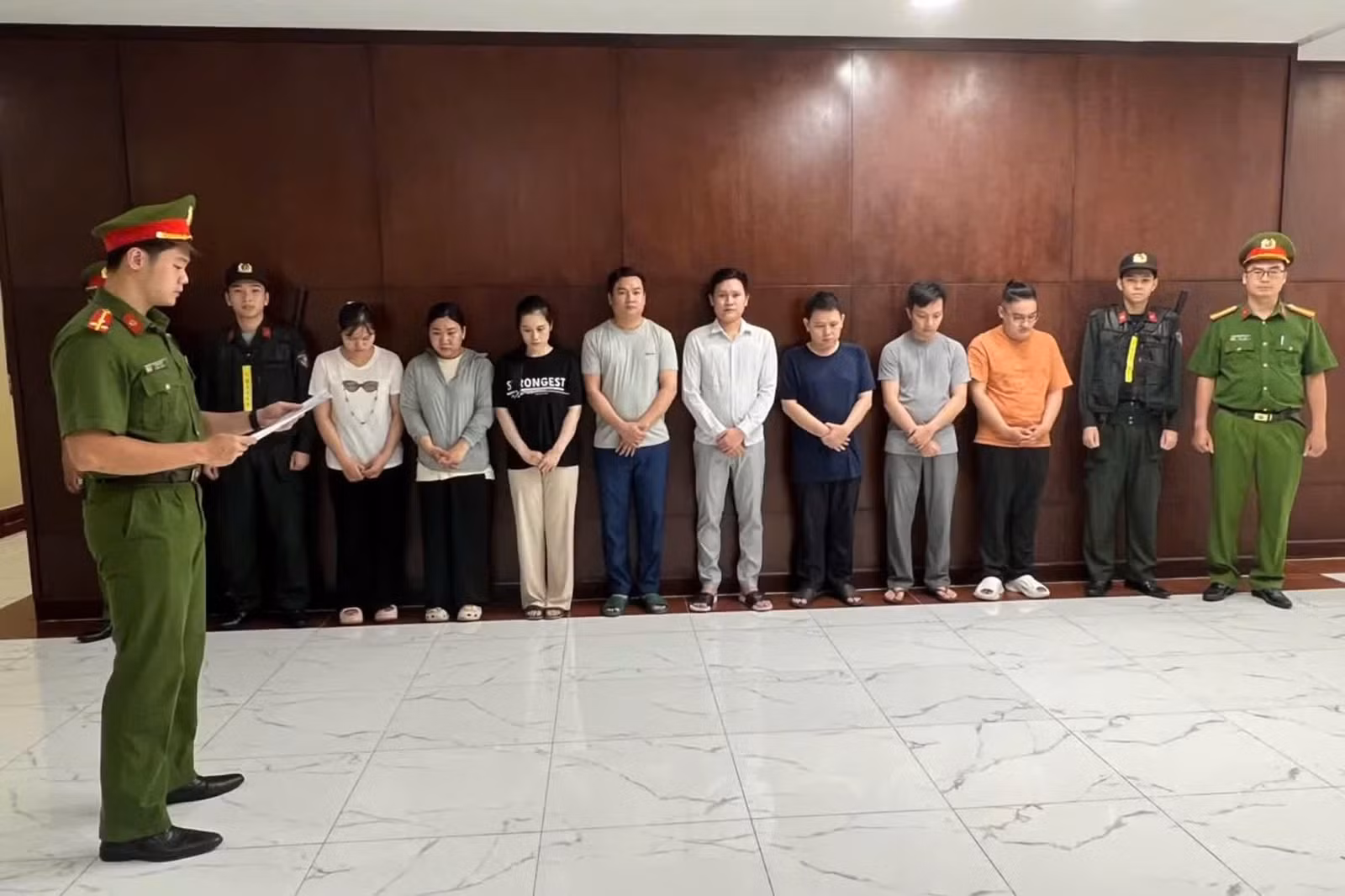 Công an TP Hồ Chí Minh đã khởi tố 8 bị can liên quan vụ án “Lừa đảo chiếm đoạt tài sản” xảy ra tại Công ty TNHH Thương mại Dịch vụ Bảo Phúc. Ảnh: CA