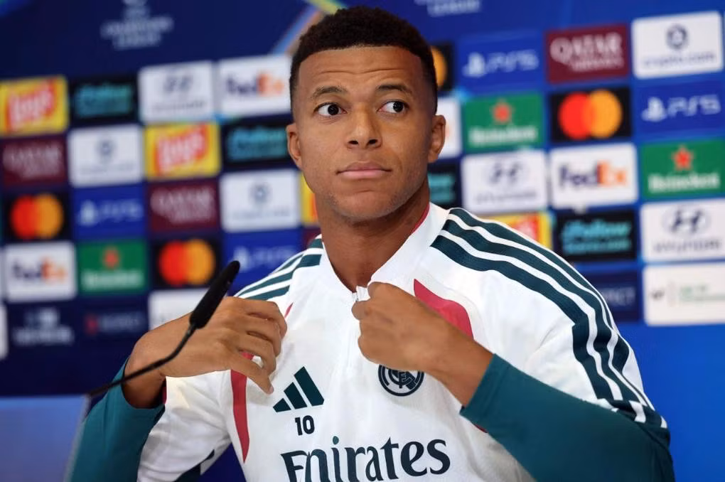 Mbappe khẳng định luôn nỗ lực trong mọi trận đấu để mang về danh hiệu cho cá nhân cũng như CLB (Ảnh: AFP).