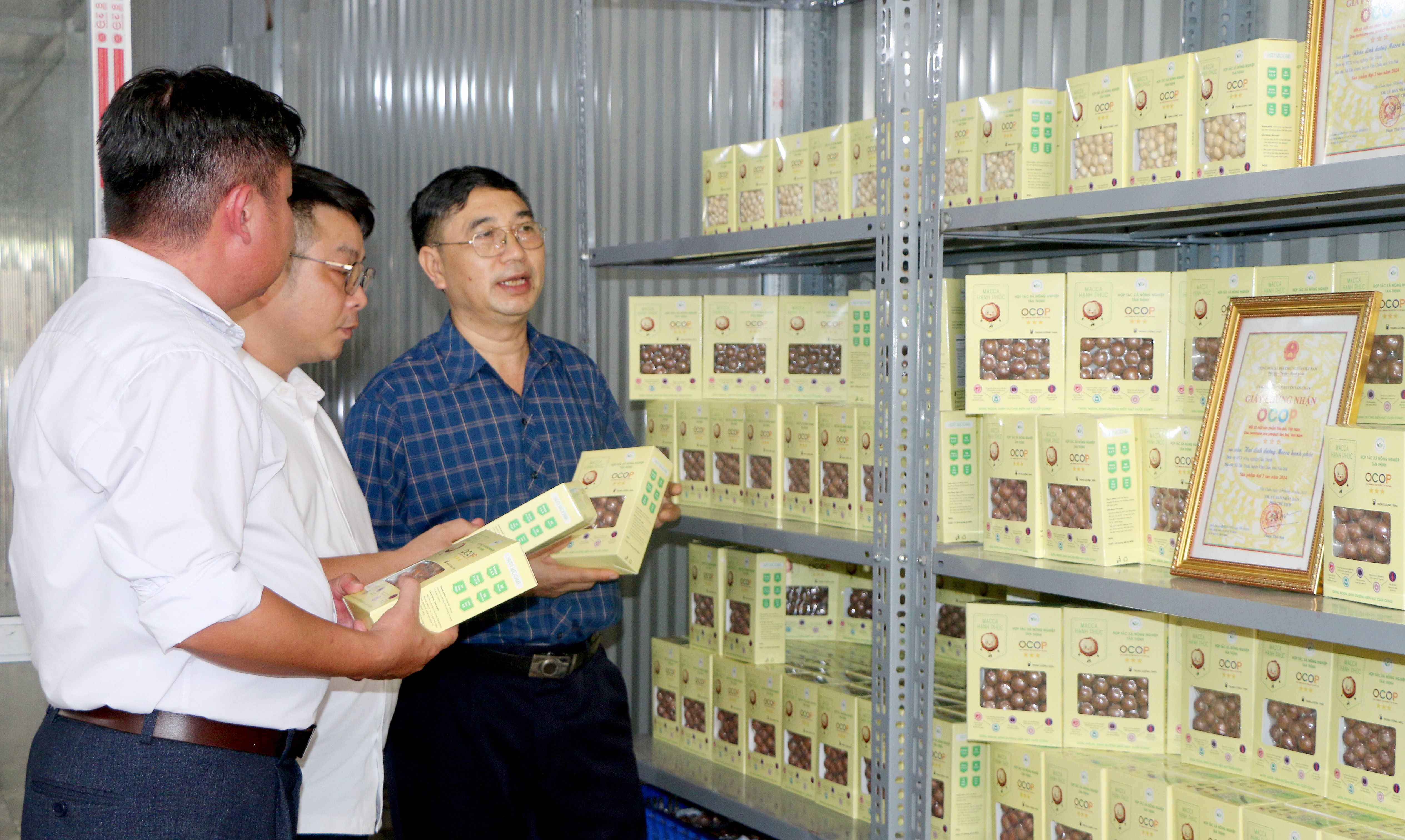 Từ chuyển đổi số, các sản phẩm đặc sản của tỉnh đã từng bước “bắt sóng” thị trường trong nước và quốc tế, hướng tới chuỗi giá trị bền vững. dnhg.jpg