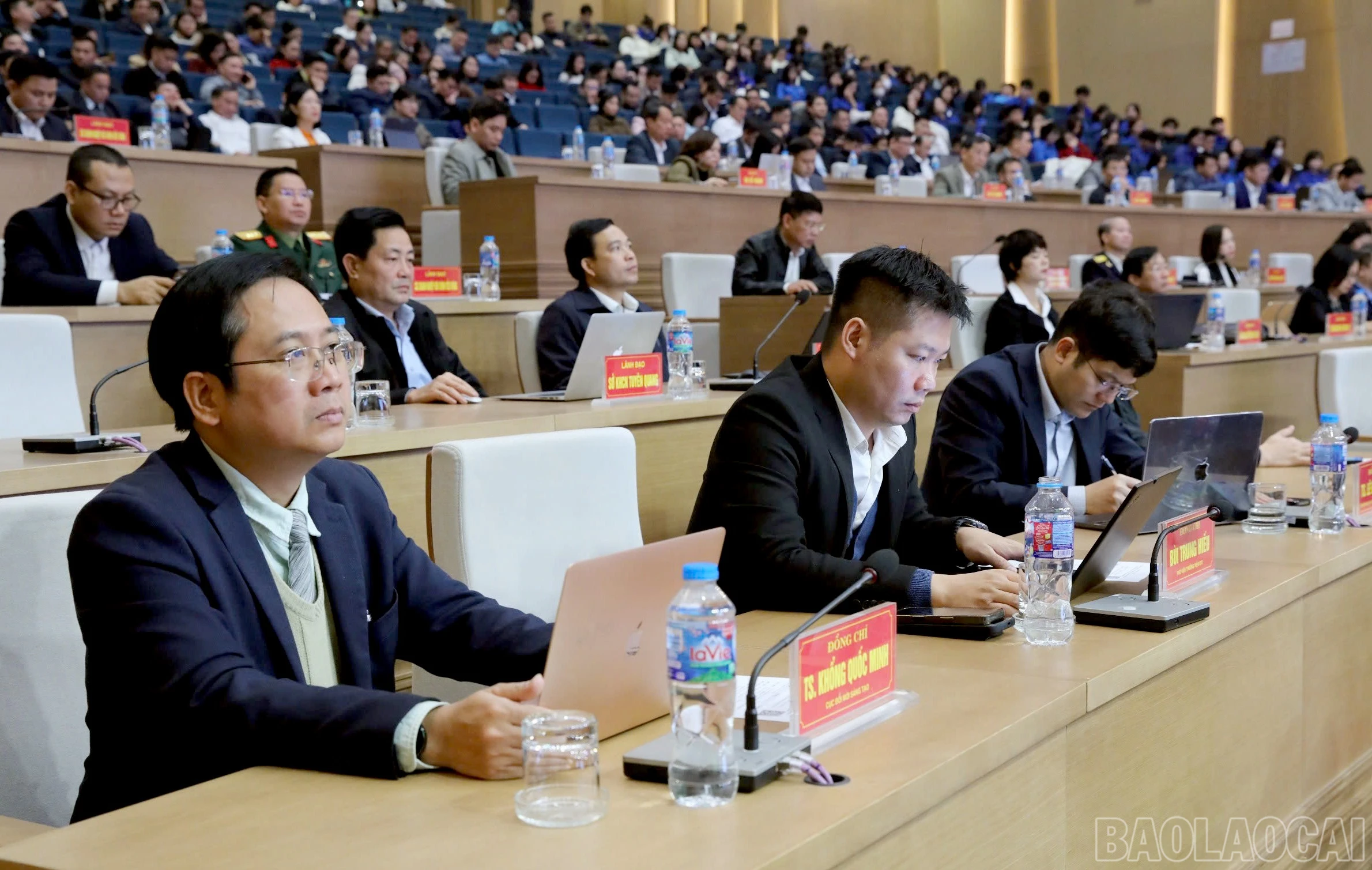 baolaocai-br_z7375598259031-ccf1a0367aae71e4bbd0d946dfac74dc.jpg
