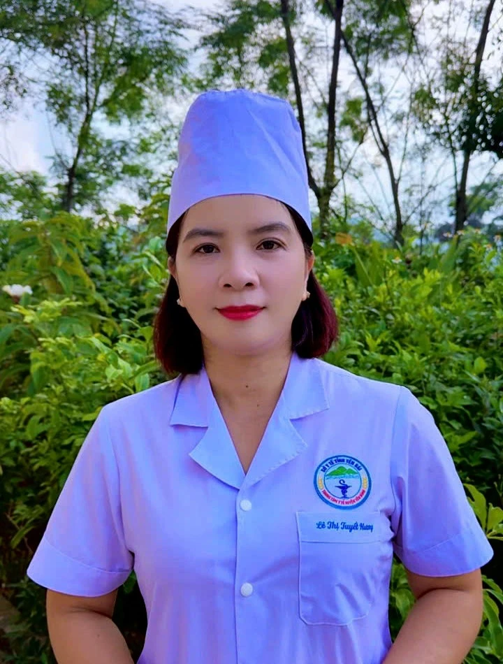 Y sĩ Lê Thị Tuyết Hương.