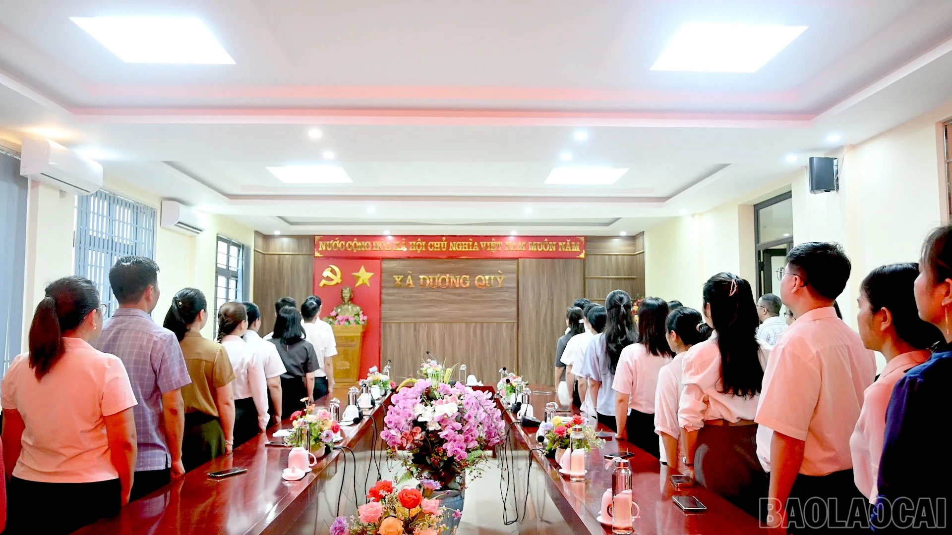 baolaocai-br_chao-co-thang-4-them-ti-sang00-01-36-11.jpg
