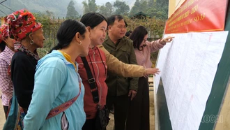 Để lá phiếu đến gần hơn với cử tri vùng biên