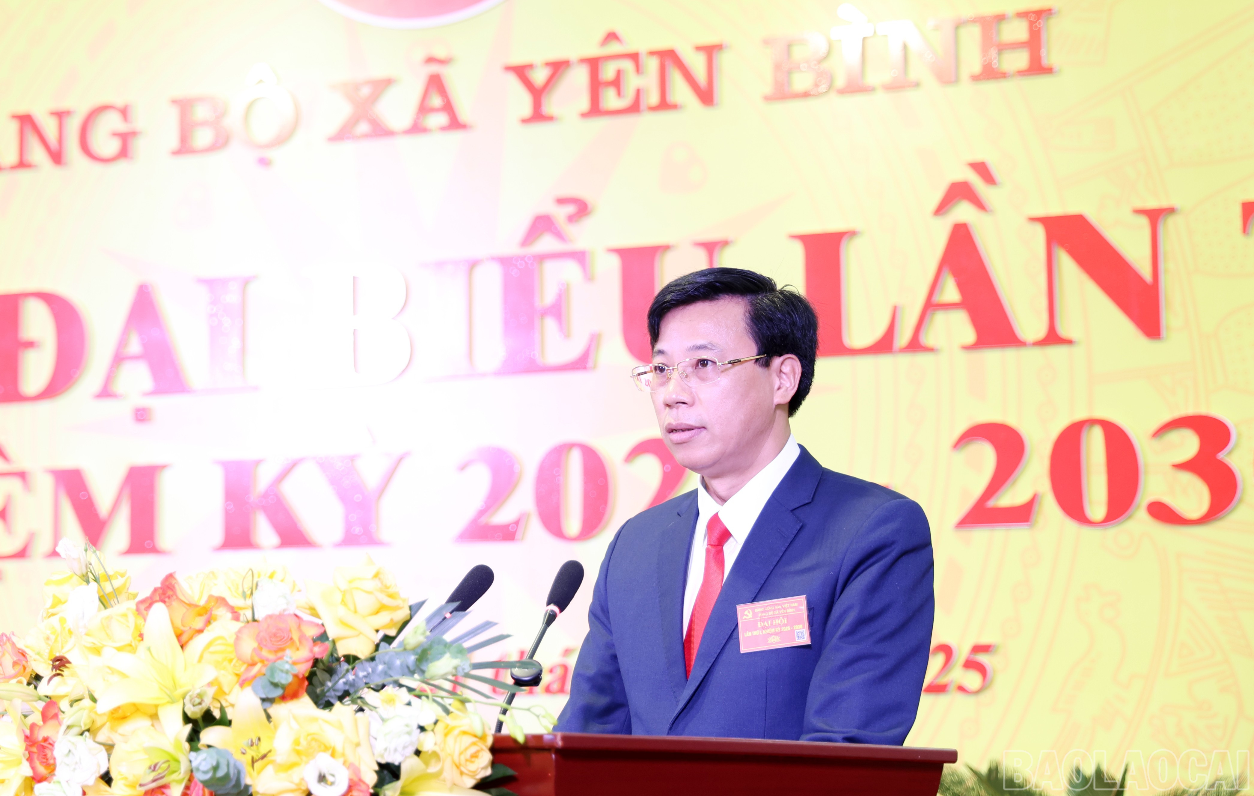 Bí thư Đảng ủy xã Yên Bình Lê Minh Đức phát biểu khai mạc đại hội. baolaocai-br_img-7748.jpg