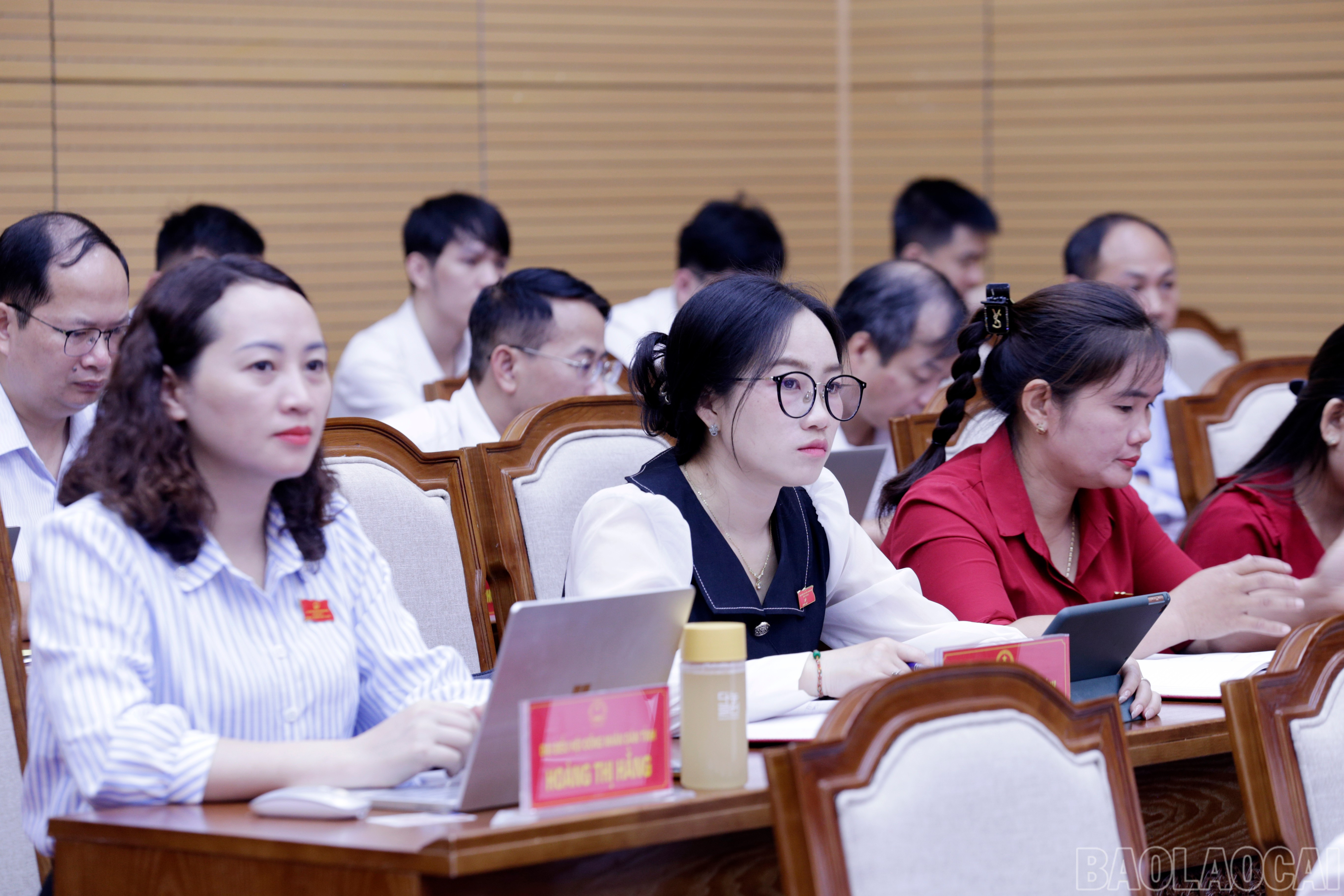 Các đại biểu tham dự kỳ họp. baolaocai-br_mg-9892.jpg