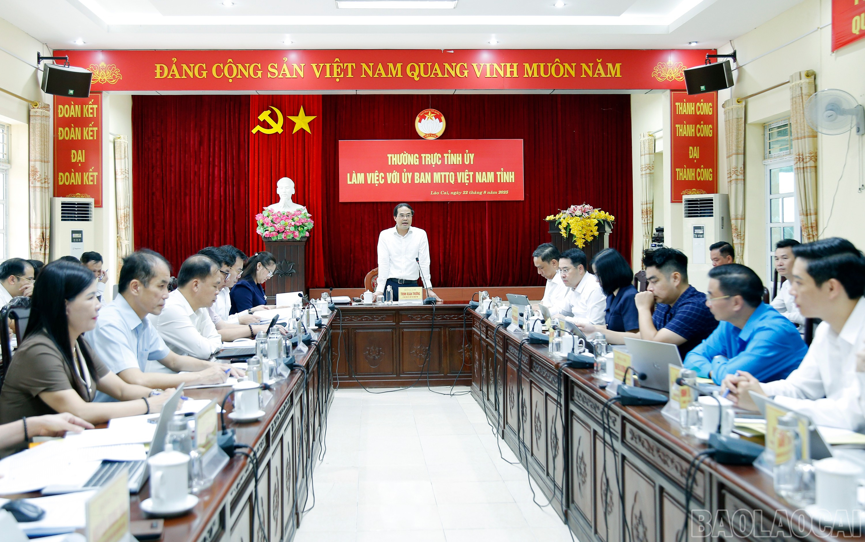 Quang cảnh cuộc làm việc. baolaocai-br_mg-6632.jpg
