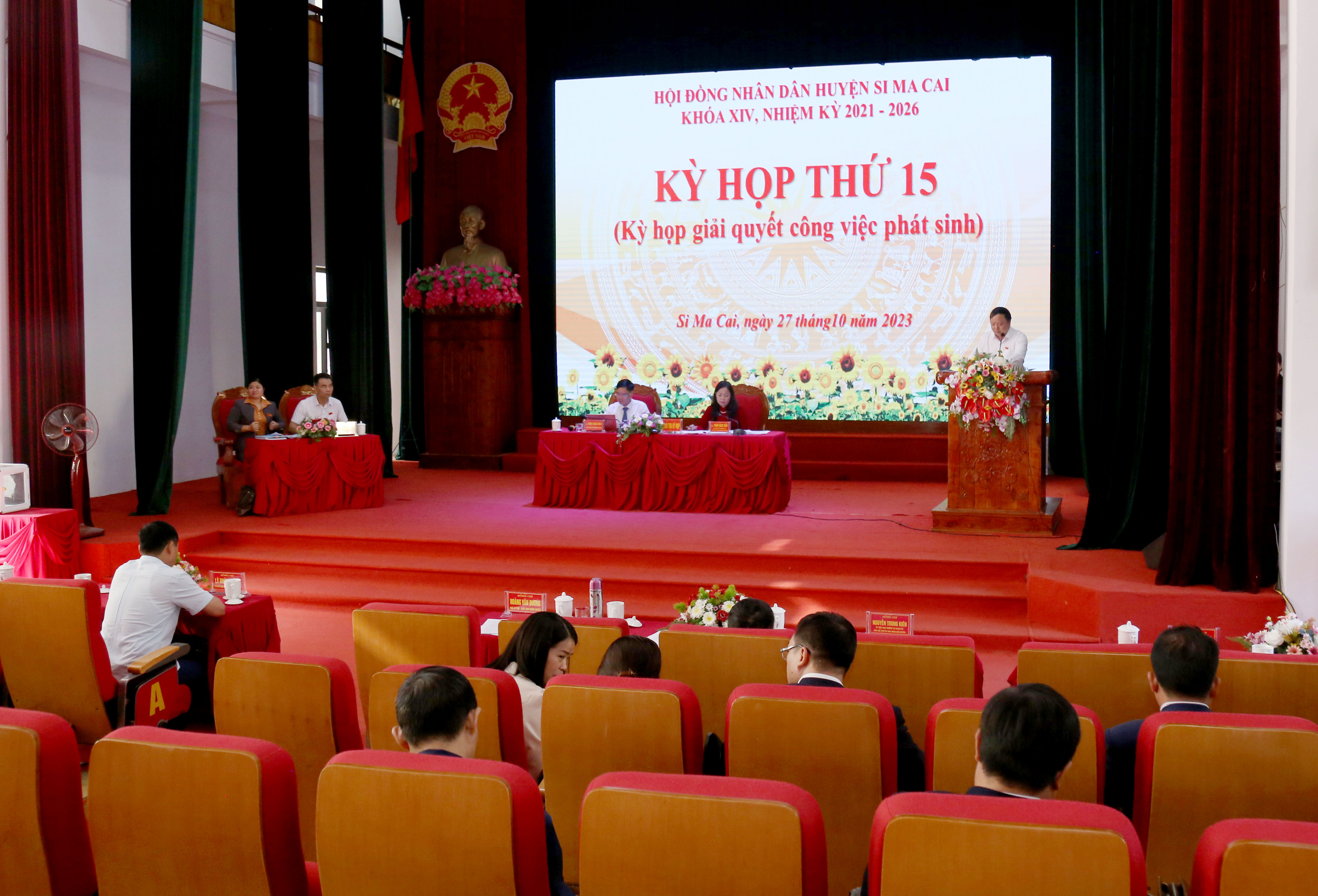 Quang cảnh kỳ họp thứ 15, HĐND huyện Si Ma Cai. IMG_0252.JPG