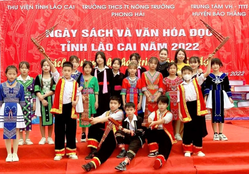 Blue Modern Tour Travel Advertisement Instagram Post.jpg