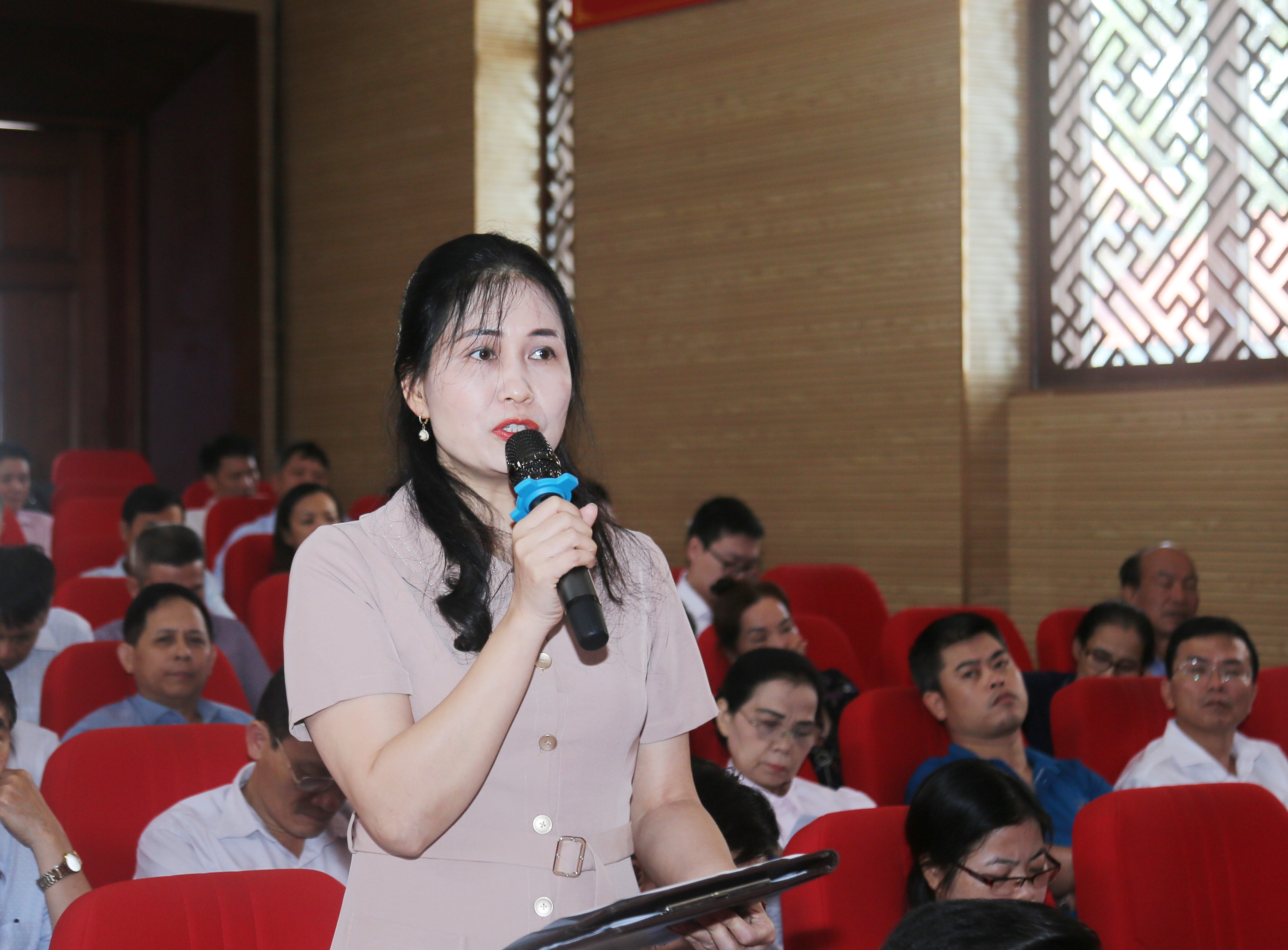 Cử tri kiến nghị chính sách giáo dục - đào tạo. IMG_0747.JPG