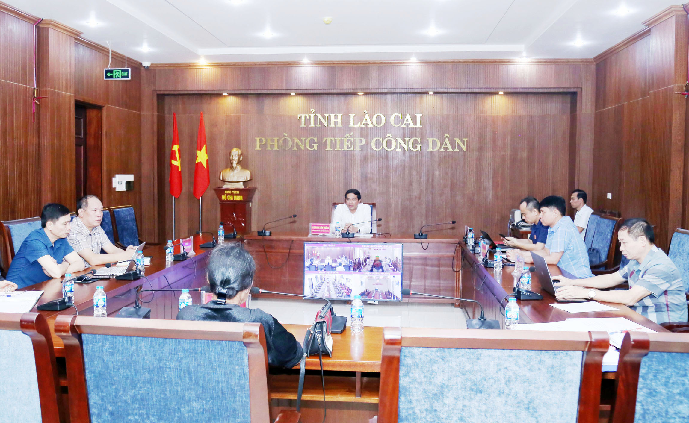 Một buổi tiếp công dân định kỳ của Chủ tịch UBND tỉnh tại trụ sở đón tiếp công dân của tỉnh. IMG_2162.JPG