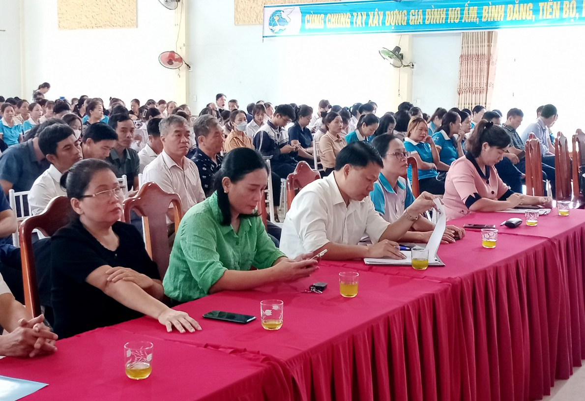 Hơn 300 đại biểu dự Lễ phát động. z4695479509652_bf901a5c623329d037ba03e9292b5e8a.jpg