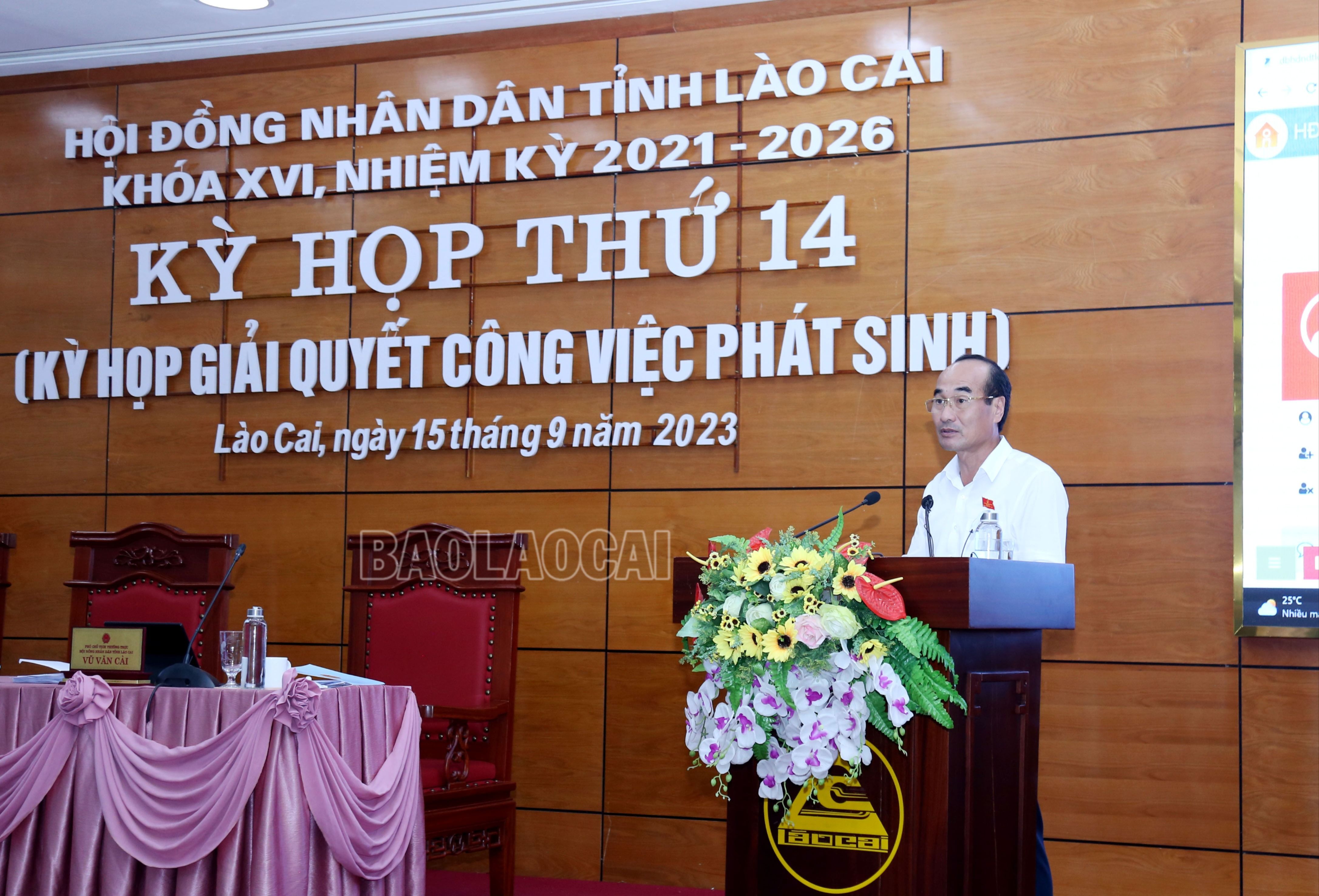 Đồng chí Phó Bí thư Thường trực Tỉnh ủy, Chủ tịch HĐND tỉnh Vũ Xuân Cường phát biểu bế mạc kỳ họp. IMG_5641.JPG