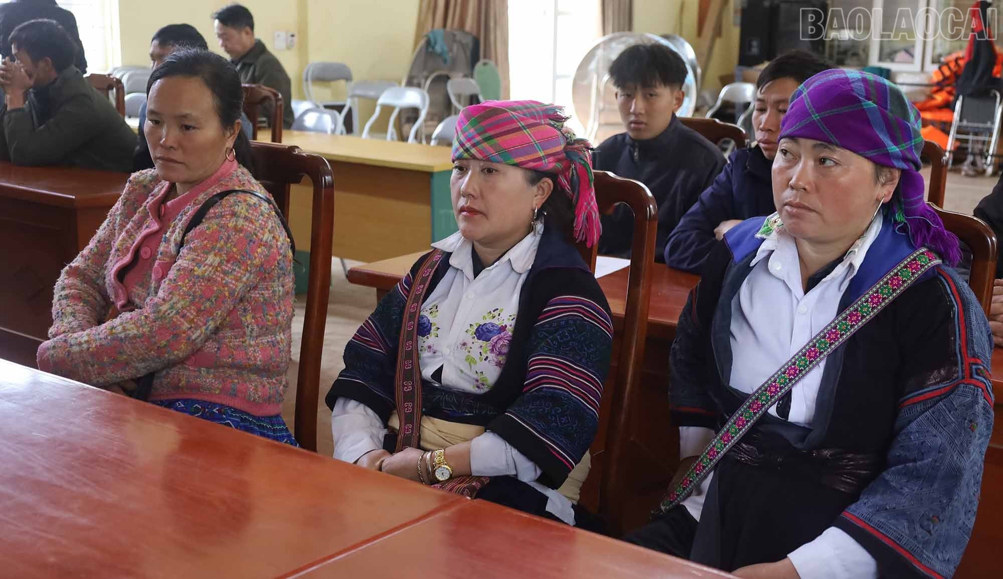Các đại biểu dự hội nghị. baolaocai-tr_2.jpg