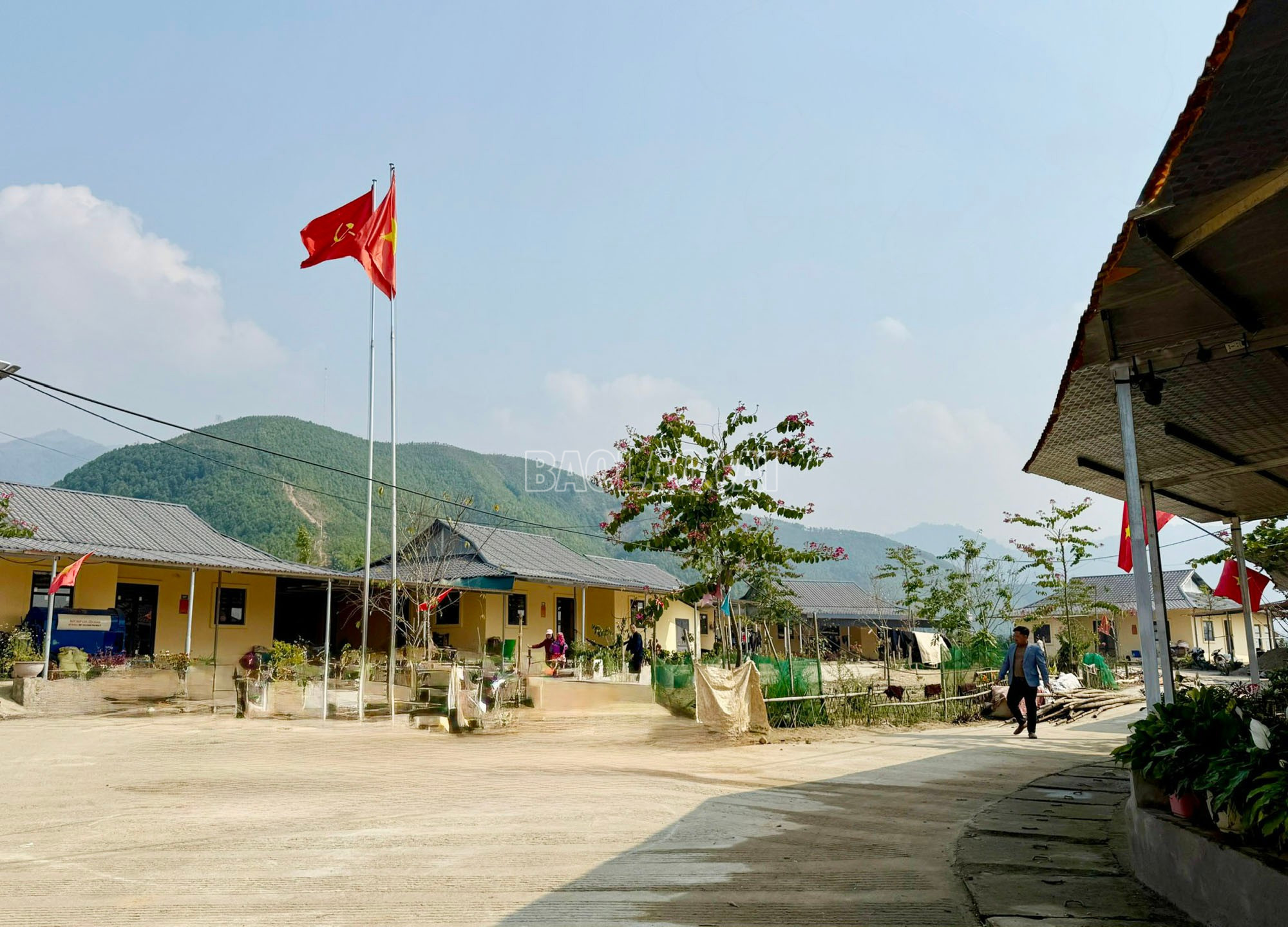 Khu tái định cư thôn Nậm Tông phấn khởi hướng tới Đại hội đại biểu toàn quốc lần thứ XIV của Đảng.