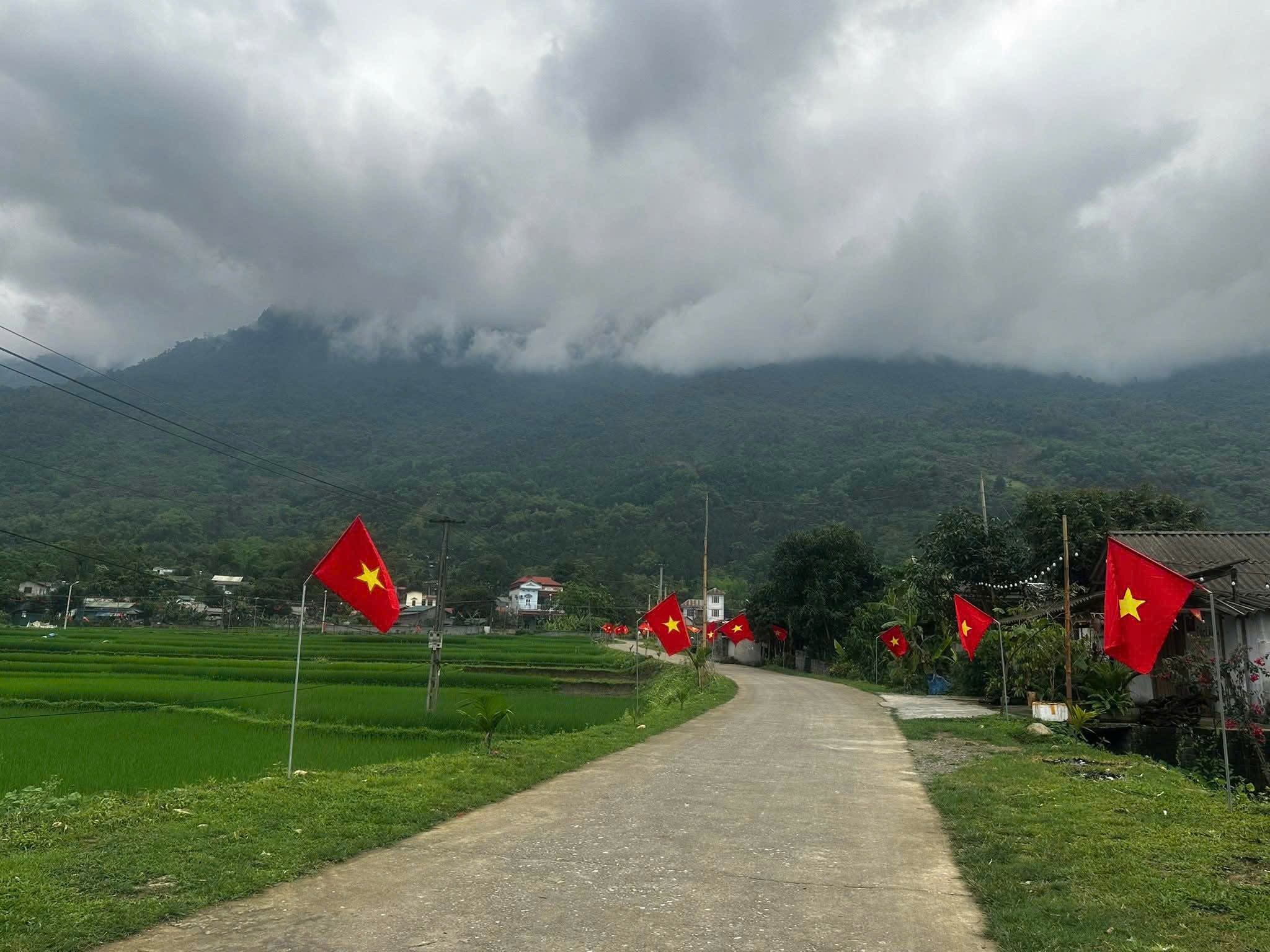 Đường nông thôn mới xã Hợp Thành. ht.jpg