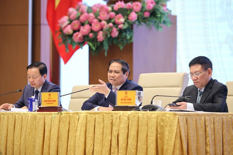 Thủ tướng Chính phủ Phạm Minh Chính chủ trì tọa đàm. (ảnh: Báo điện tử Chính phủ). img4571-1748665893002185058170.jpg