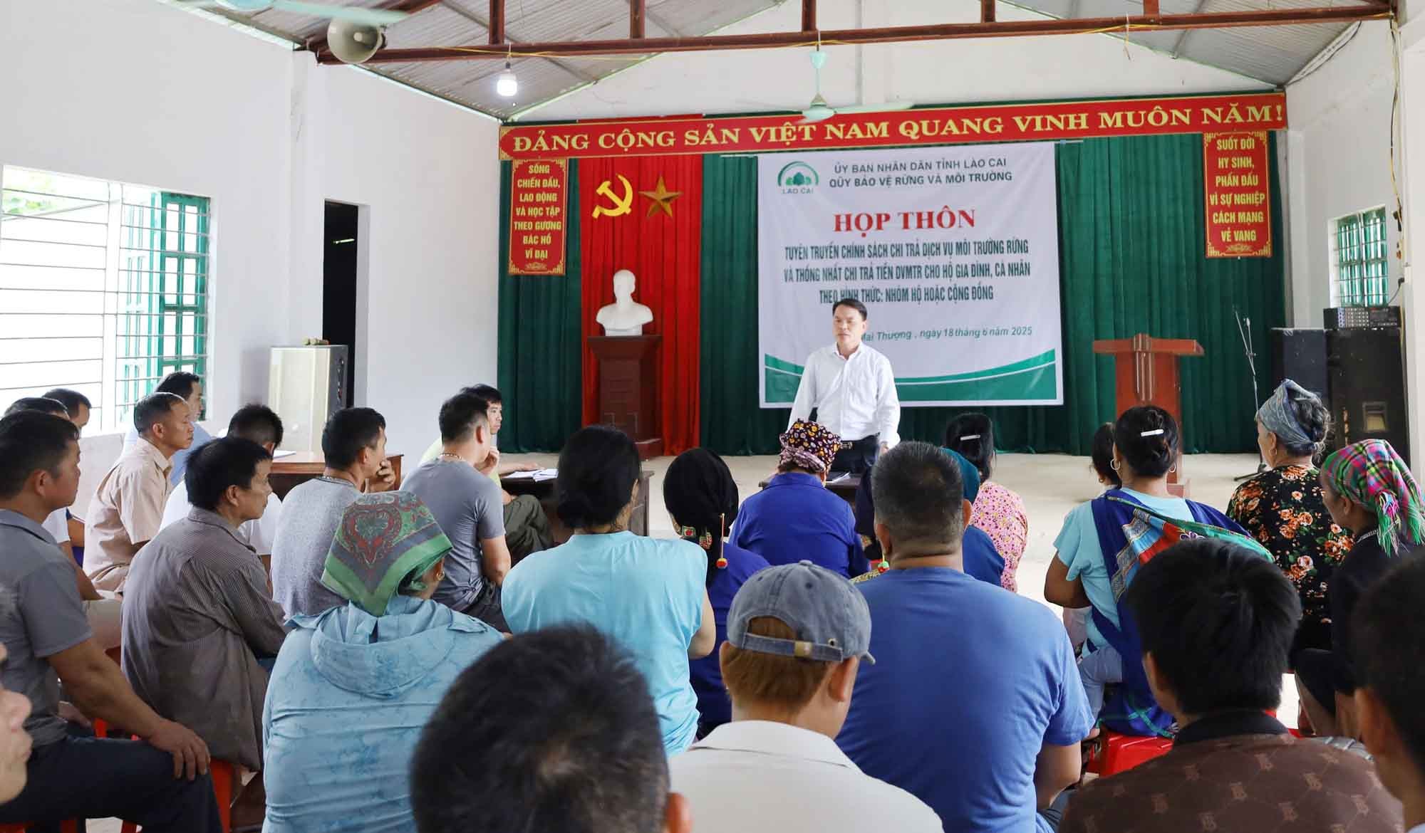Quang cảnh buổi tuyên truyền. a.jpg