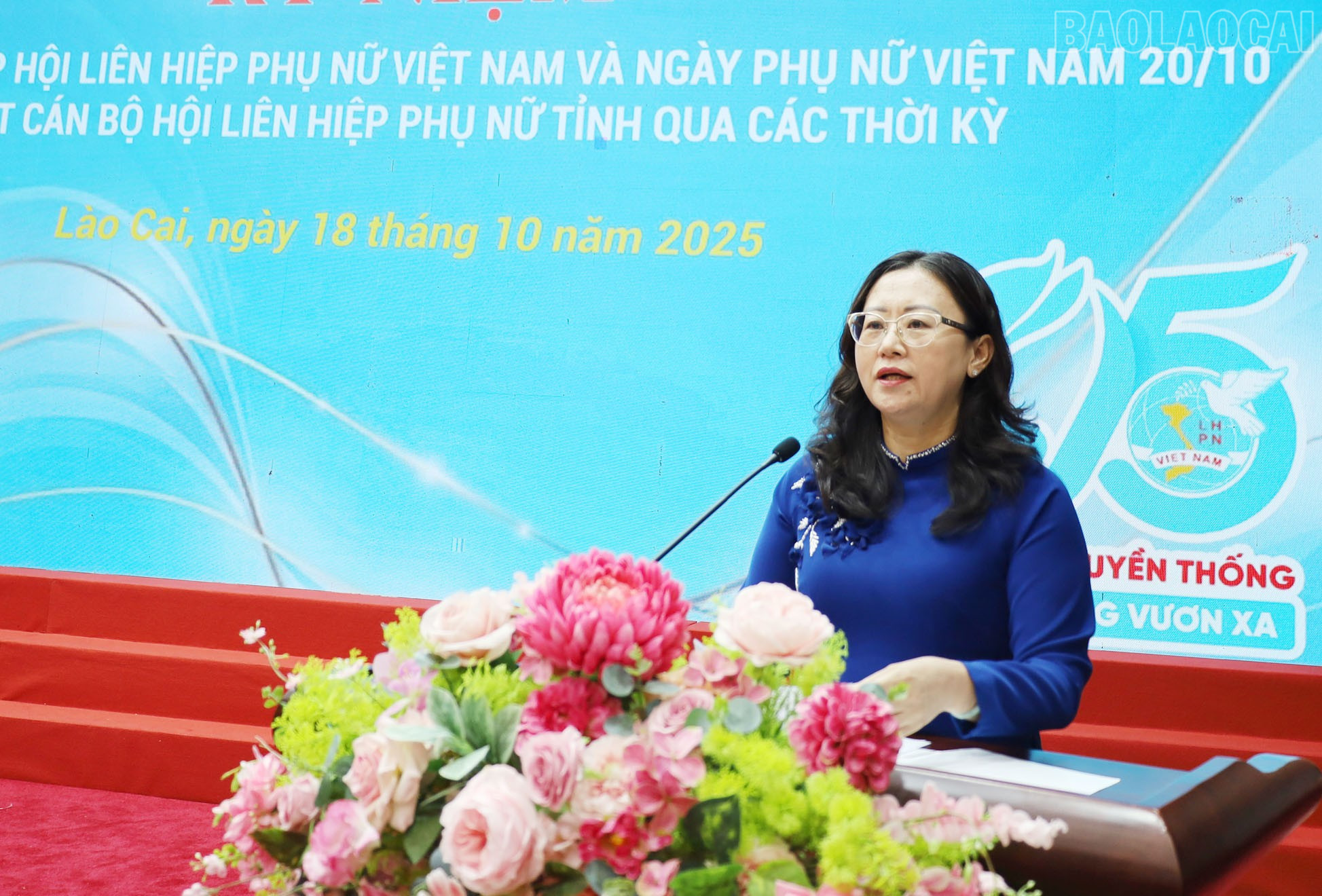 Đồng chí Giàng Thị Dung - Phó Bí thư Tỉnh ủy, Chủ tịch Ủy ban MTTQ Việt Nam tỉnh Lào Cai phát biểu tại buổi lễ. baolaocai-tr_d.jpg