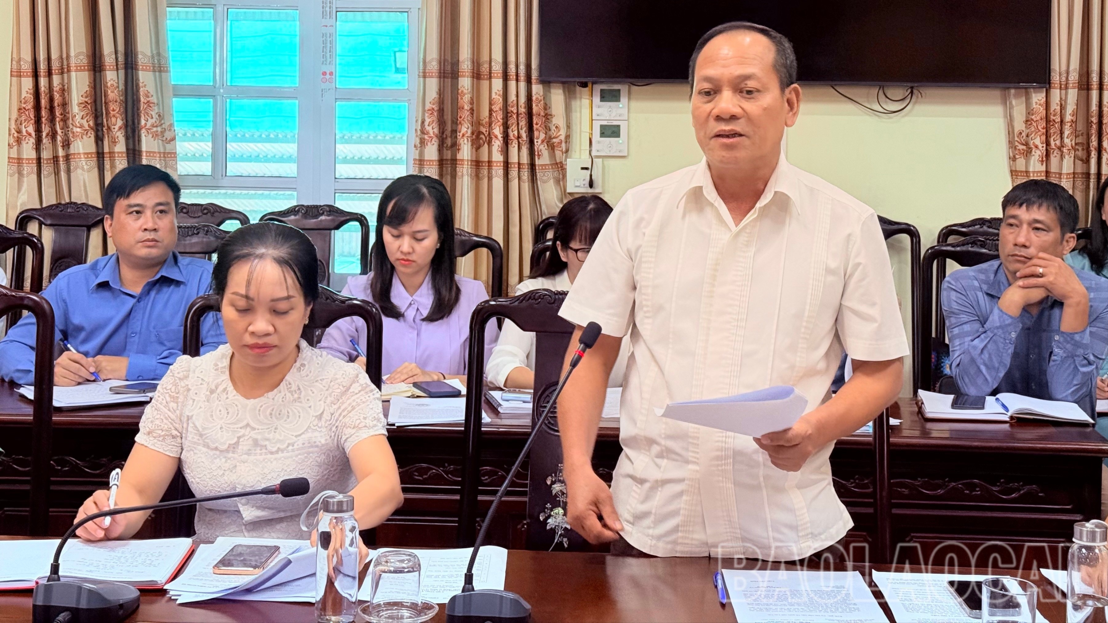 Đại diện Hội Khuyến học phát biểu ý kiến tại buổi làm việc. tempimagem1scpw-1188.jpg