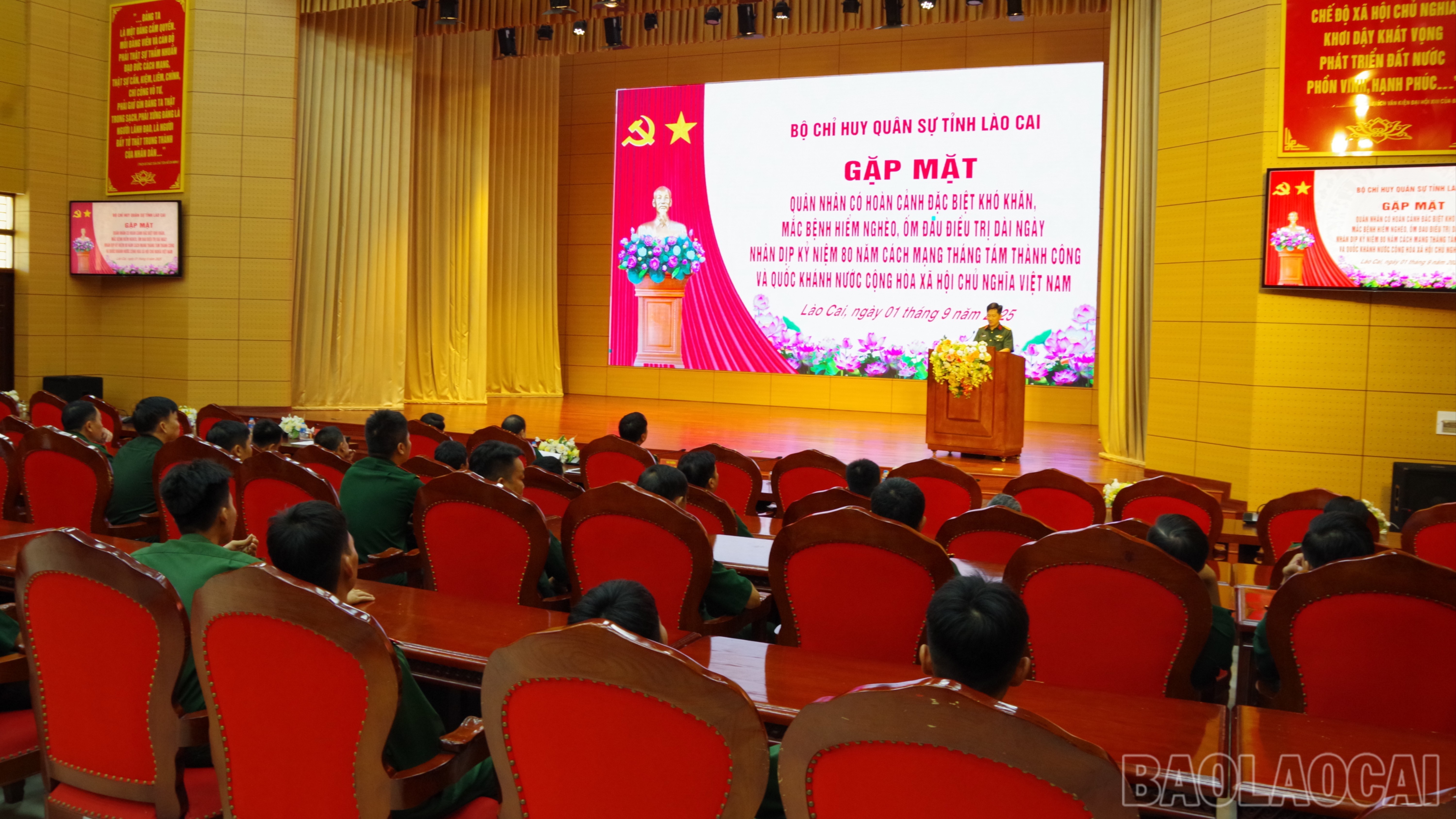 Quang cảnh buổi gặp mặt. imgp8940-6148.jpg