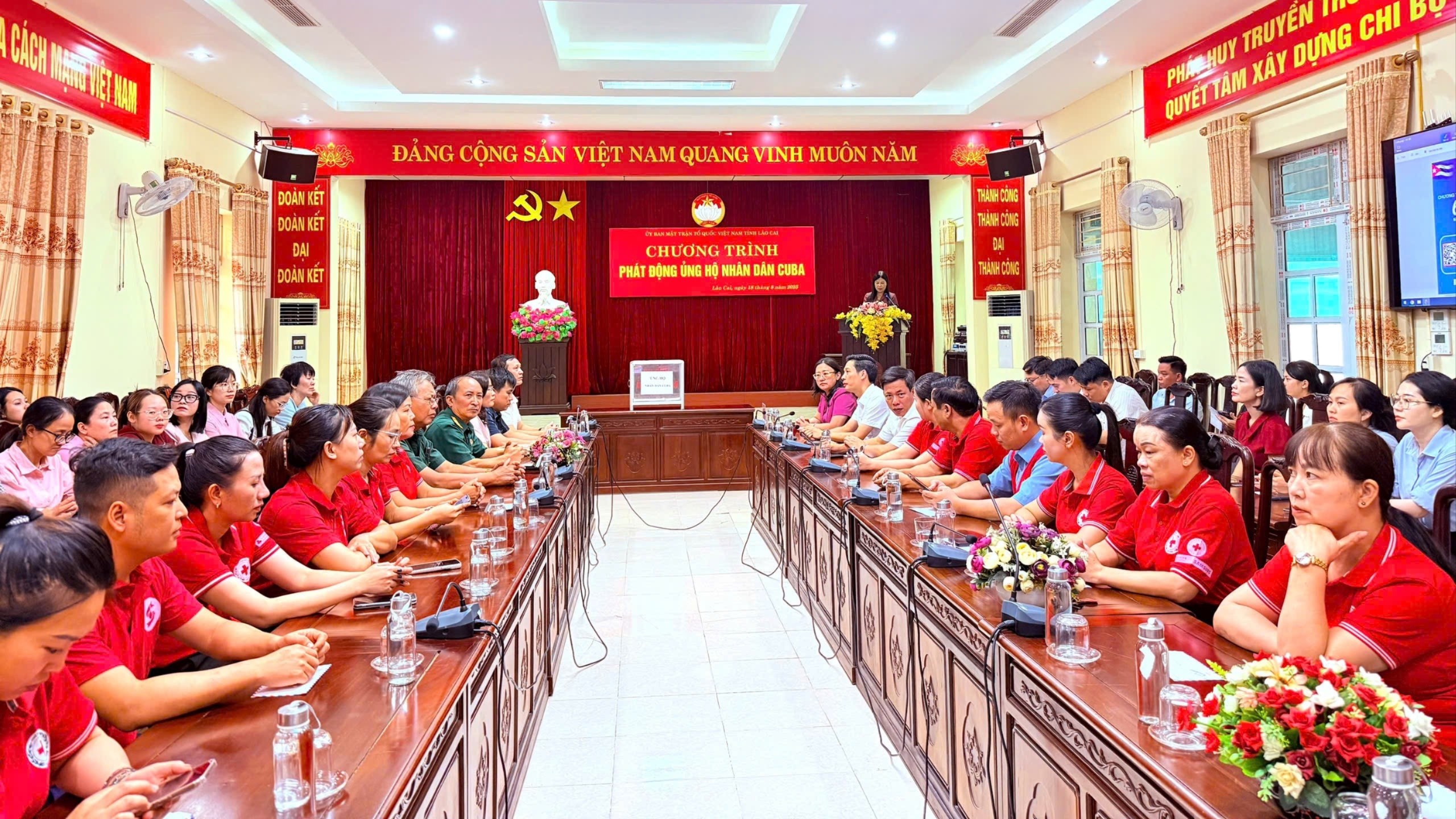 Quang cảnh Chương trình phát động ủng hộ Nhân dân Cuba Quang cảnh Chương trình phát động ủng hộ Nhân dân Cuba