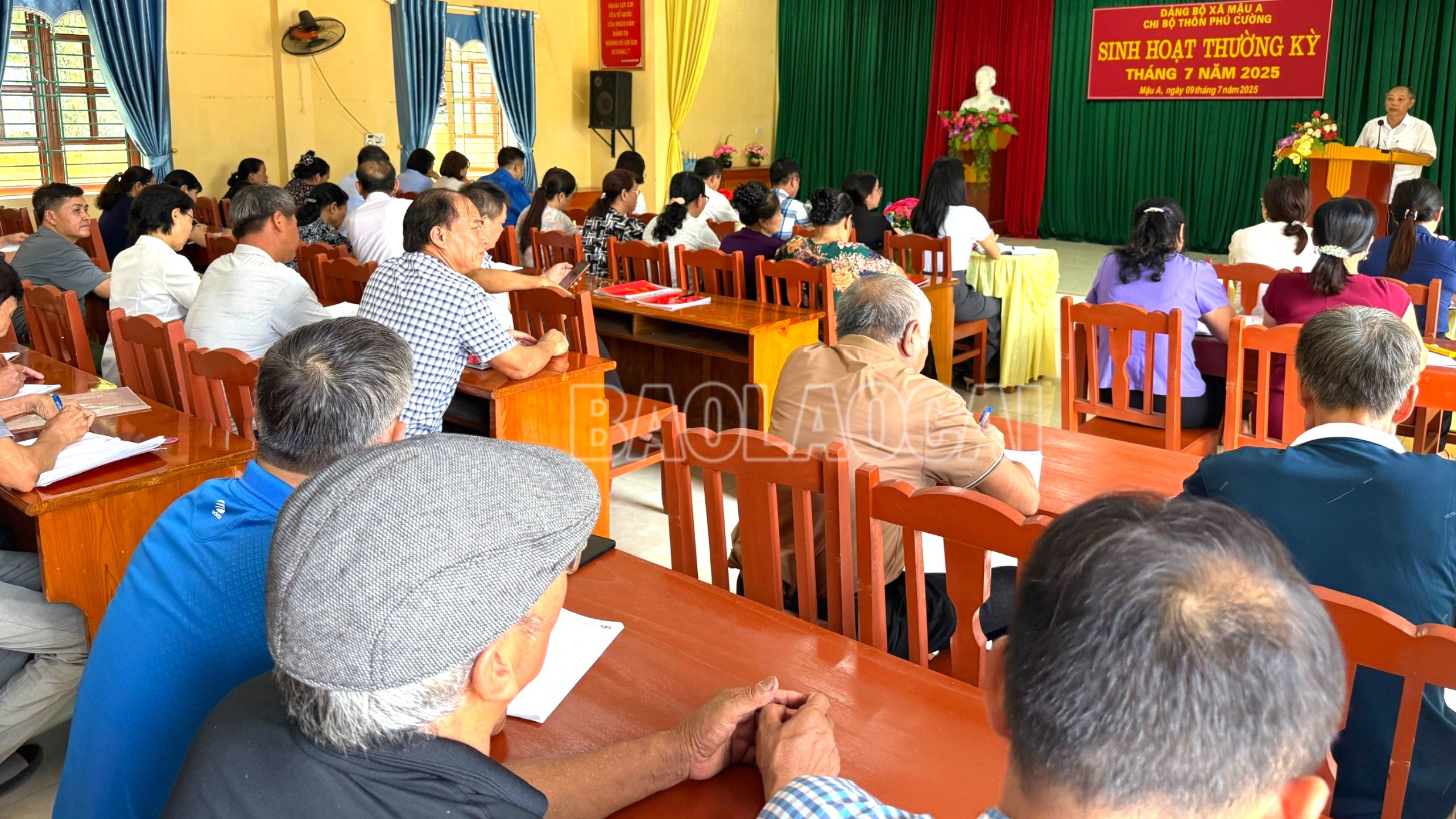Cuộc họp Chi bộ triển khai công việc đầu tiên của thôn Phú Cường, xã Mậu A sau sáp nhập và vận hành chính quyền địa phương hai cấp ma-2-154.jpg