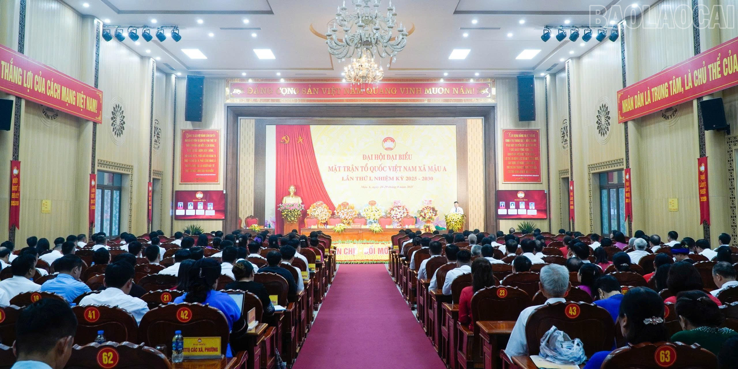 Quang cảnh Đại hội. baolaocai-tr_2.jpg