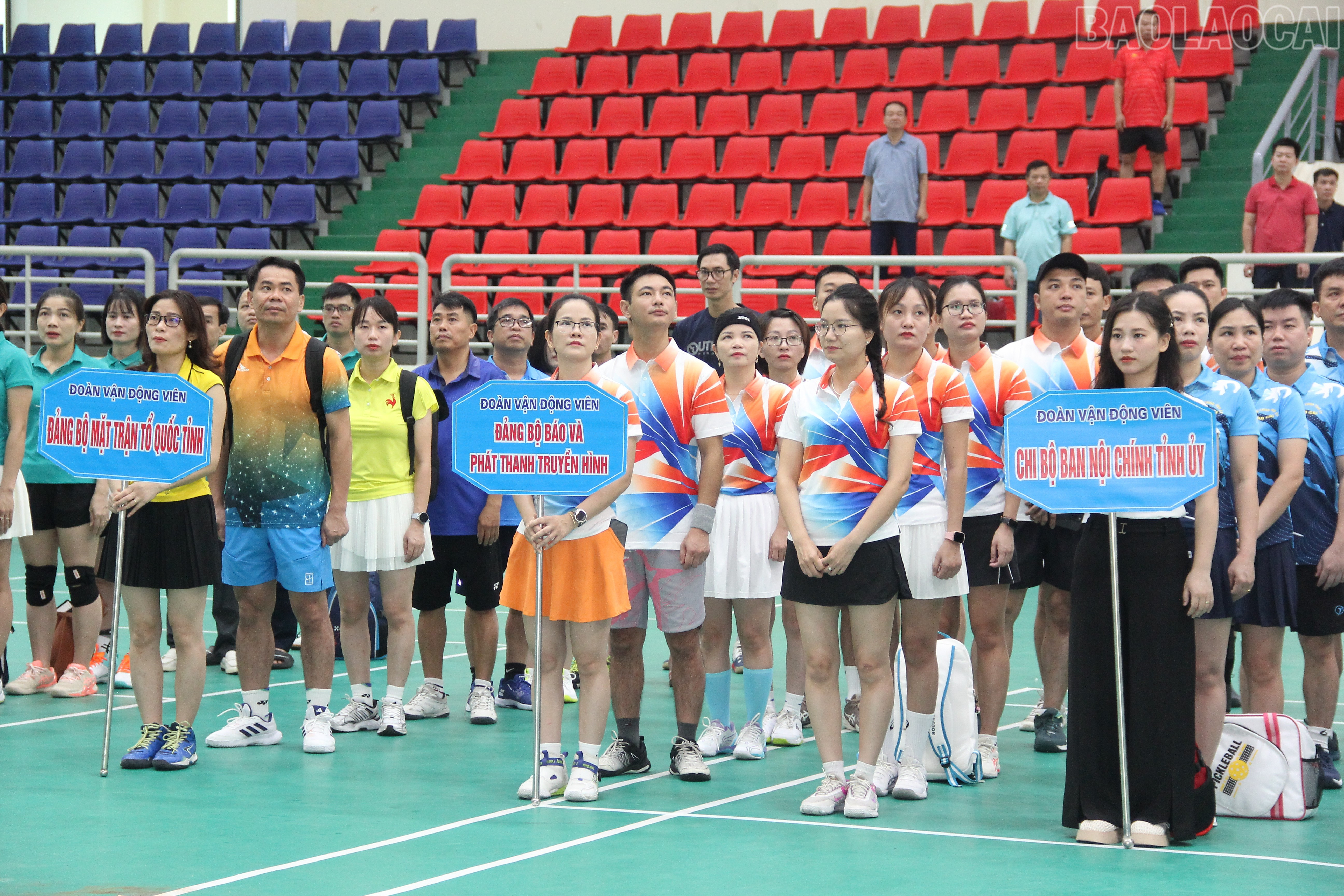Các đoàn vận động viên. baolaocai-tr_doan-vtv.jpg