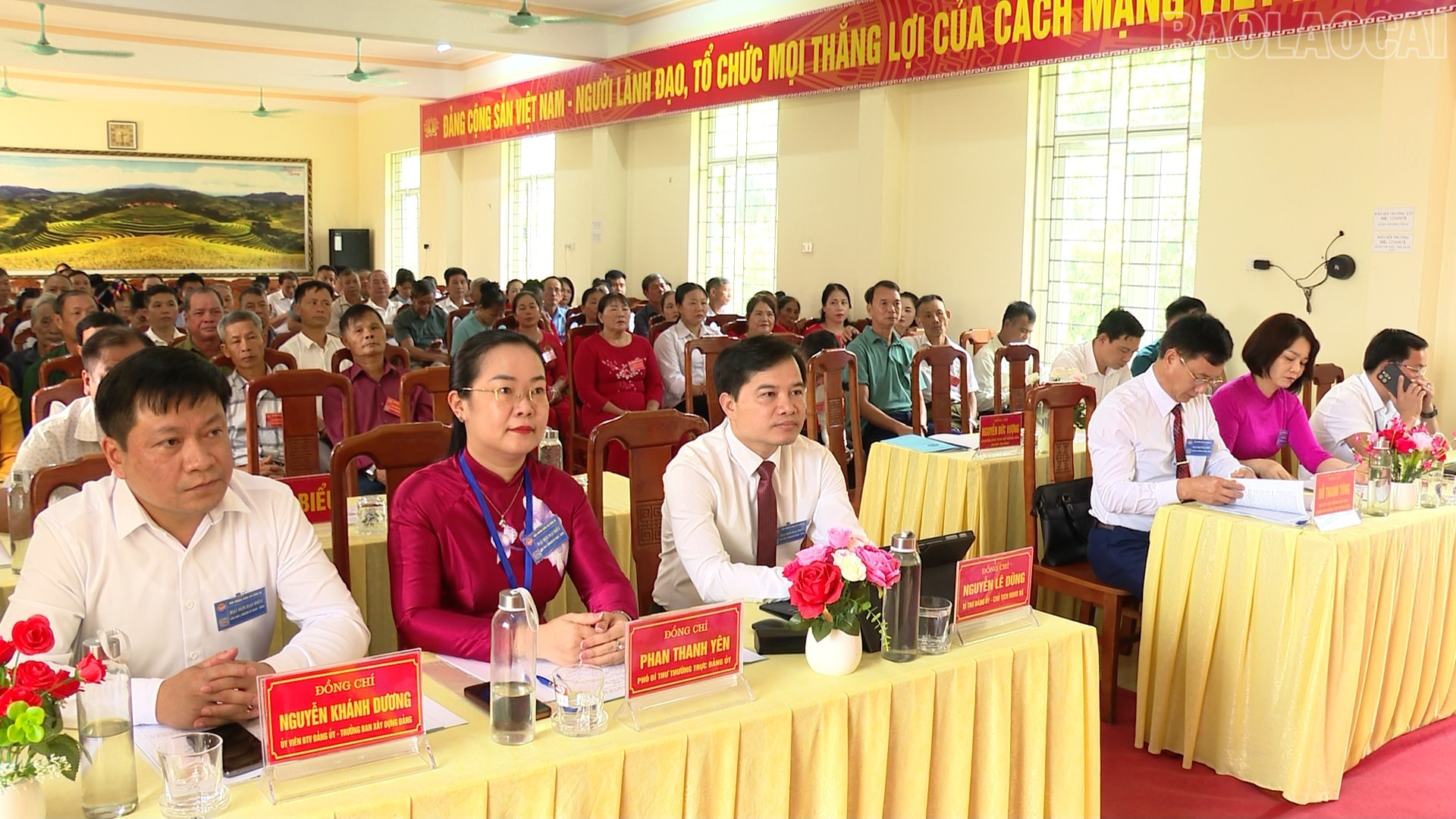 Các đại biểu dự Đại hội. baolaocai-tr_451-9096mxf-snapshot-0000649.png