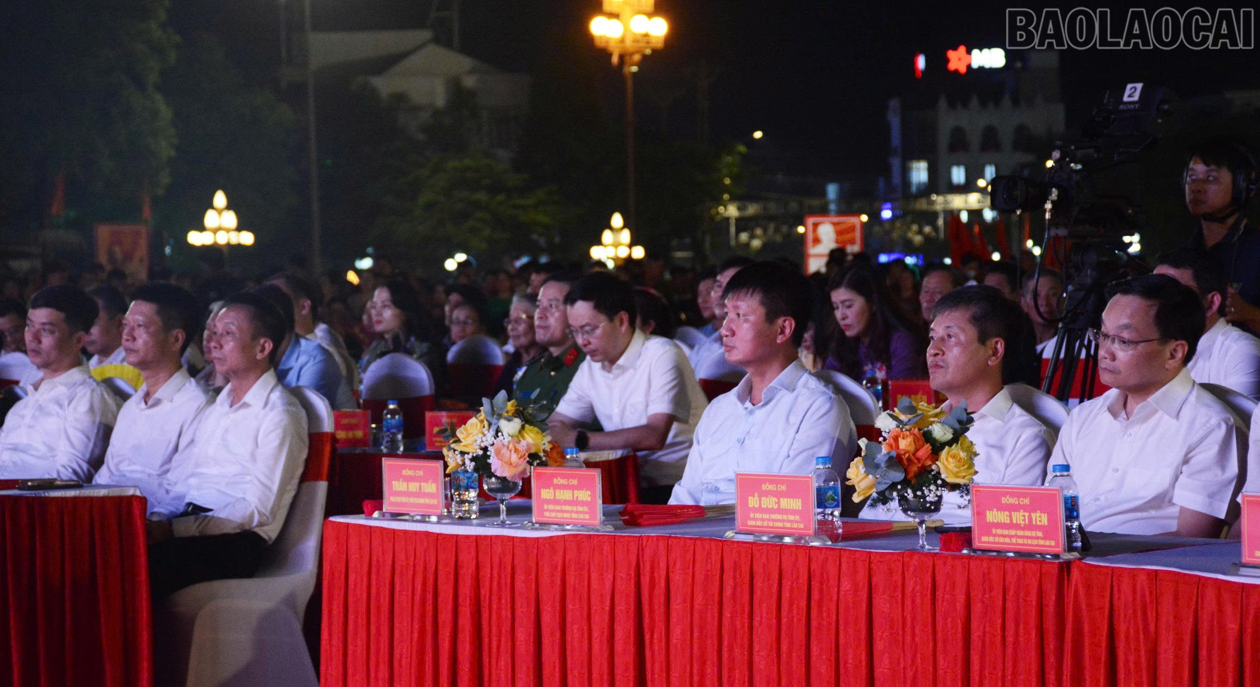 baolaocai-tr_z6970605389927-9021378b9db156b3915cdb469d0c680f.jpg