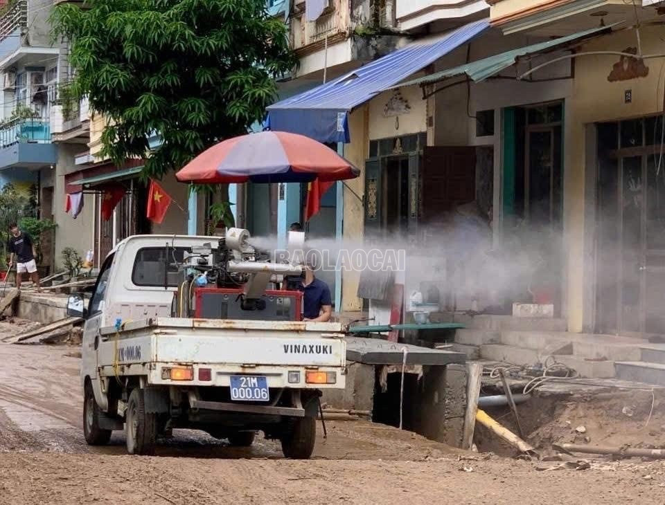 Công tác tiêu độc, khử trùng được tăng cường. baolaocai-c_z7070010611134-aea6ef209ca8882d27773f5ee7c2dae7.jpg