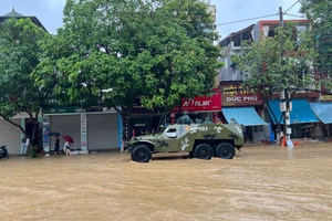 Tin lũ khẩn cấp trên sông Hồng, sông Chảy