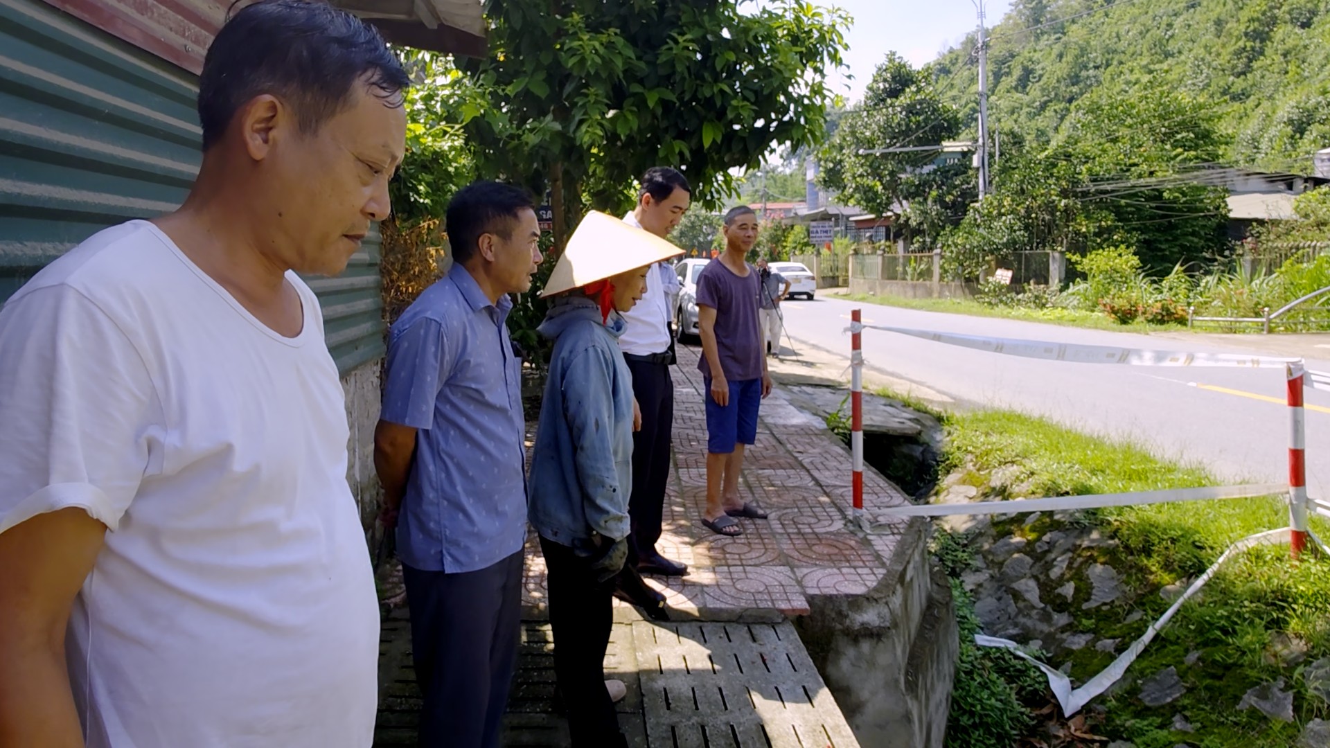 anh-16-tai-km-27-thon-4-xa-phong-hai.png