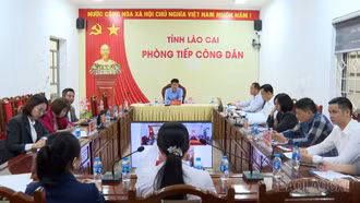 Phó Chủ tịch Thường trực UBND tỉnh Nguyễn Thế Phước tiếp công dân định kỳ tháng 11